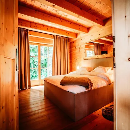 In Kitzbuehel Alps Near Slopes Chalet *