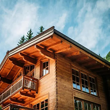 In Kitzbuehel Alps Near Slopes Chalet *